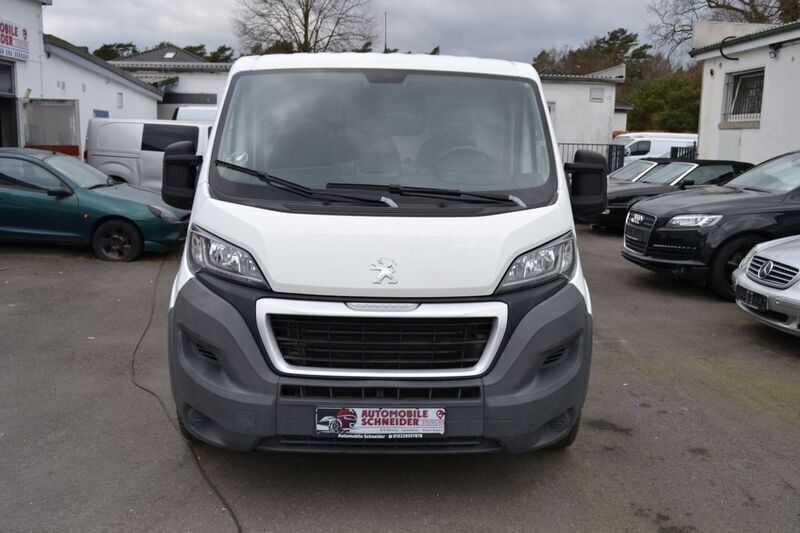 Weiß Gebraucht 2016 Peugeot Boxer Comfort plus Van | 6.290 € (Guter Preis) - Bild 1/4