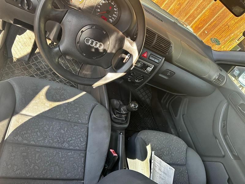 Gebraucht Audi A3 125 PS (91 kW) 1997 Silber Kleinwagen
