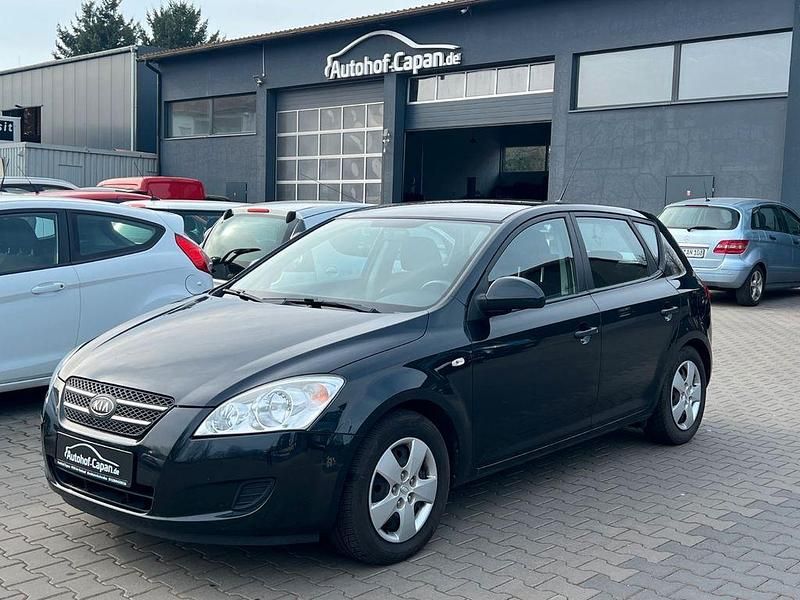 Schwarz Gebraucht 2008 Kia Ceed 2 Limousine | 2.999 € - Bild 1/4