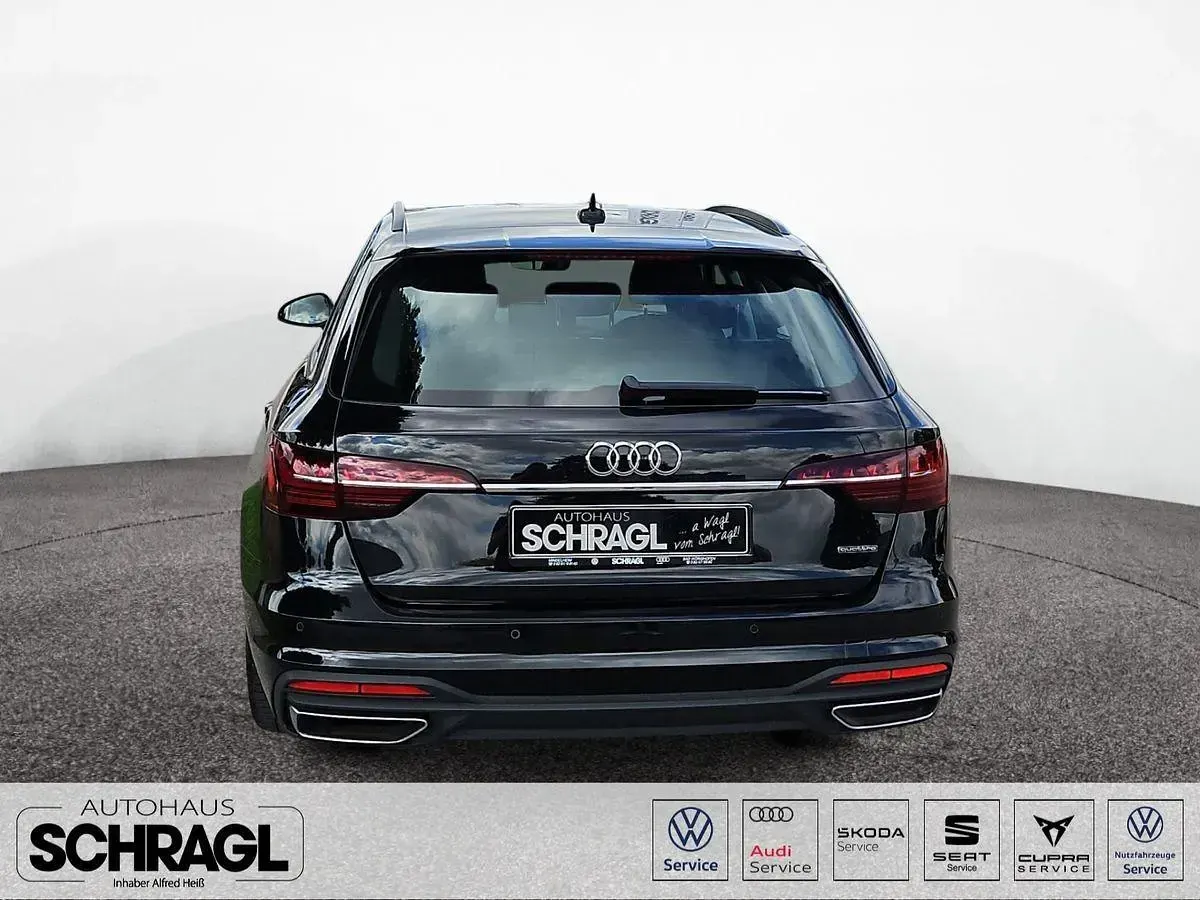 Gebraucht Audi A4 Performance 204 PS (150 kW) 2023 Mythosschwarz metallic Kombi