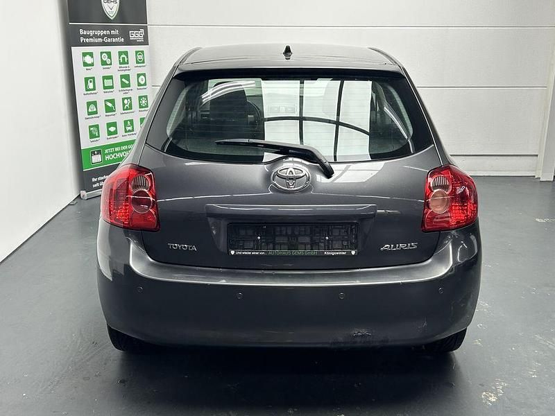 Gebraucht Toyota Auris Team 97 PS (71 kW) 2008 Grau Kleinwagen