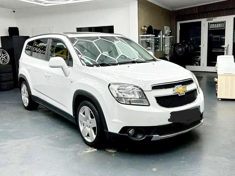 Gebraucht Chevrolet Orlando LT 163 PS (119 kW) 2012 Weiß Van / Kleinbus