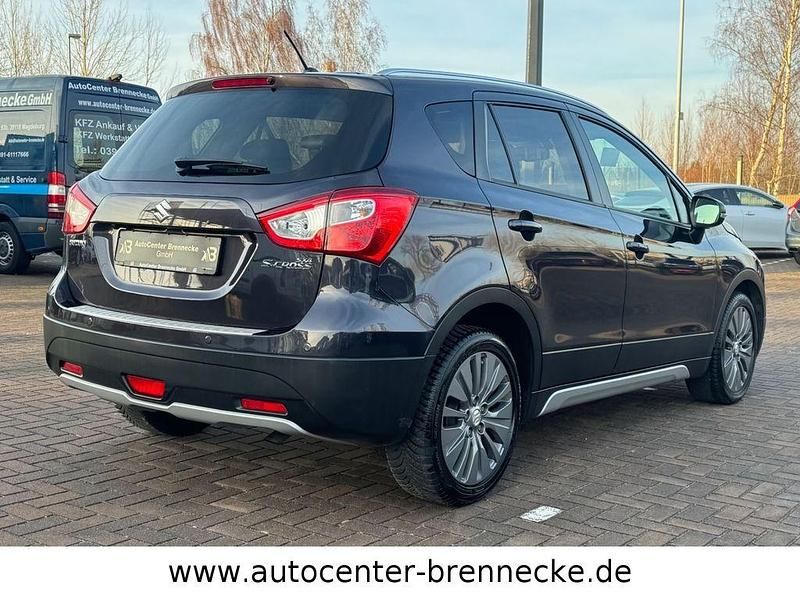 Gebraucht Suzuki SX4 Comfort+ 120 PS (88 kW) 2014 Grau SUV