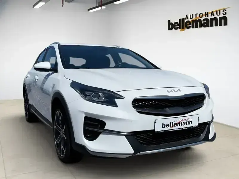 Gebraucht Kia XCeed 160 PS (117 kW) 2022 Weiß SUV