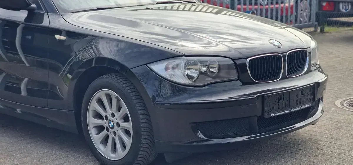 Gebraucht BMW 118 Sport Line 143 PS (105 kW) 2010 Schwarz met. Kleinwagen