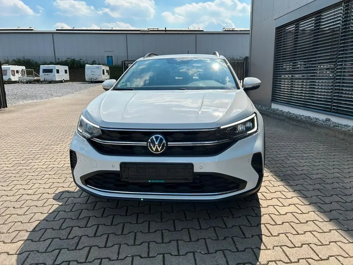 Gebraucht VW Taigo Life 95 PS (69 kW) 2023 Weiß SUV