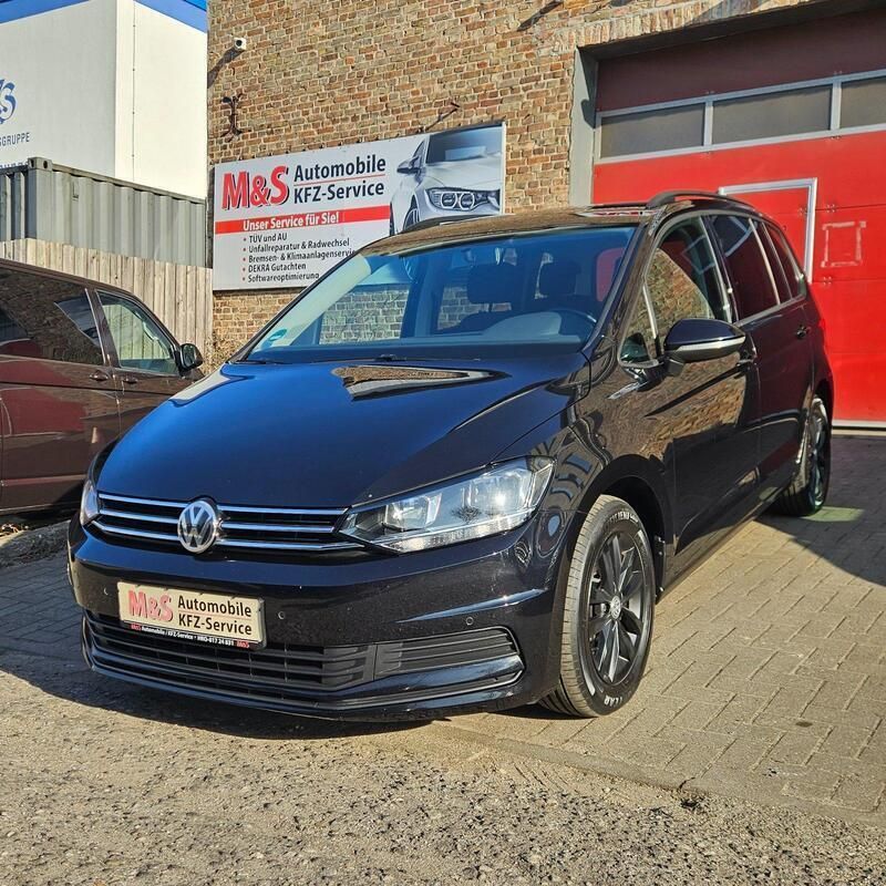 Schwarz Gebraucht 2015 VW Touran Van / Kleinbus | 13.500 € (Fairer Preis) - Bild 1/4