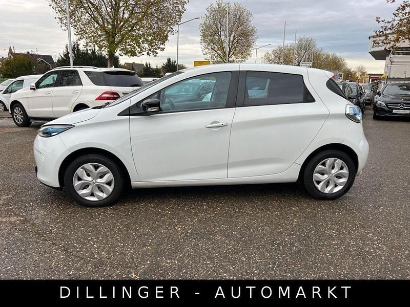 Gebraucht Renault Zoe Intens 42 kW (58 PS) 2015 Gletscherweiss Kleinwagen