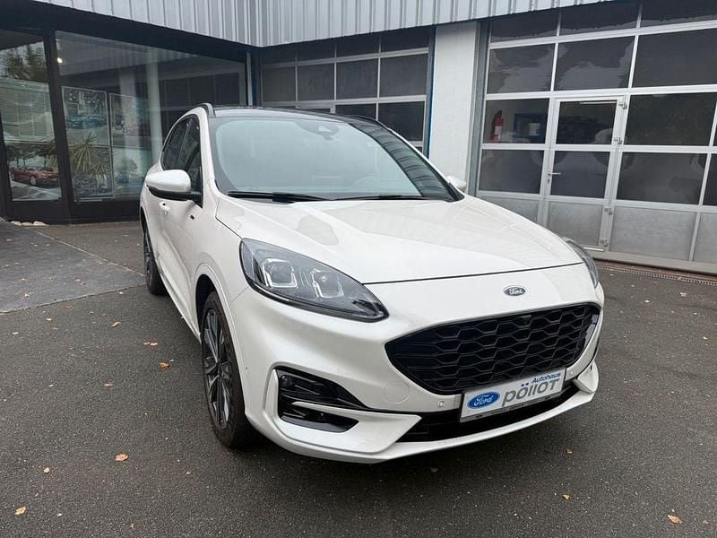 Weiß Gebraucht 2021 Ford Kuga ST-Line X SUV | 27.490 € (Etwas zu teuer) - Bild 1/4
