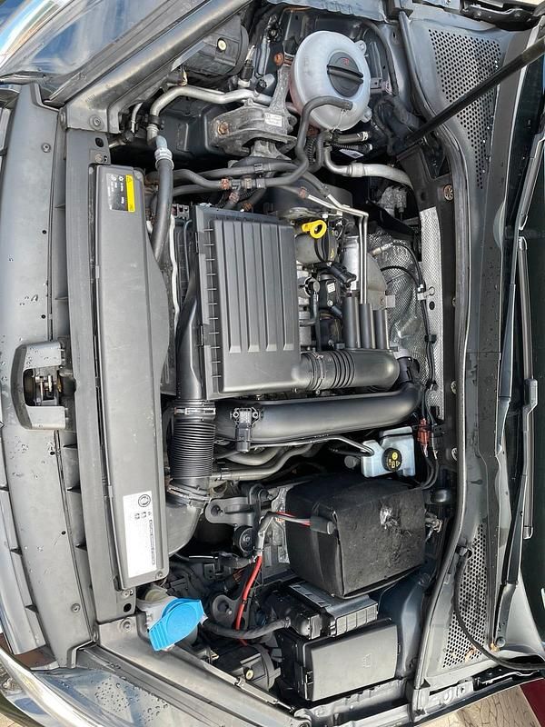 Gebraucht VW Golf VII 110 PS (80 kW) 2014 Schwarz Limousine