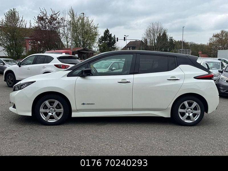 Second-hand Nissan Leaf Tekna 110 kW (150 CP) 2020 Alb Hatchback