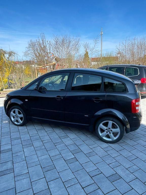 Second-hand Audi A2 75 CP (55 kW) 2003 Negru Hatchback