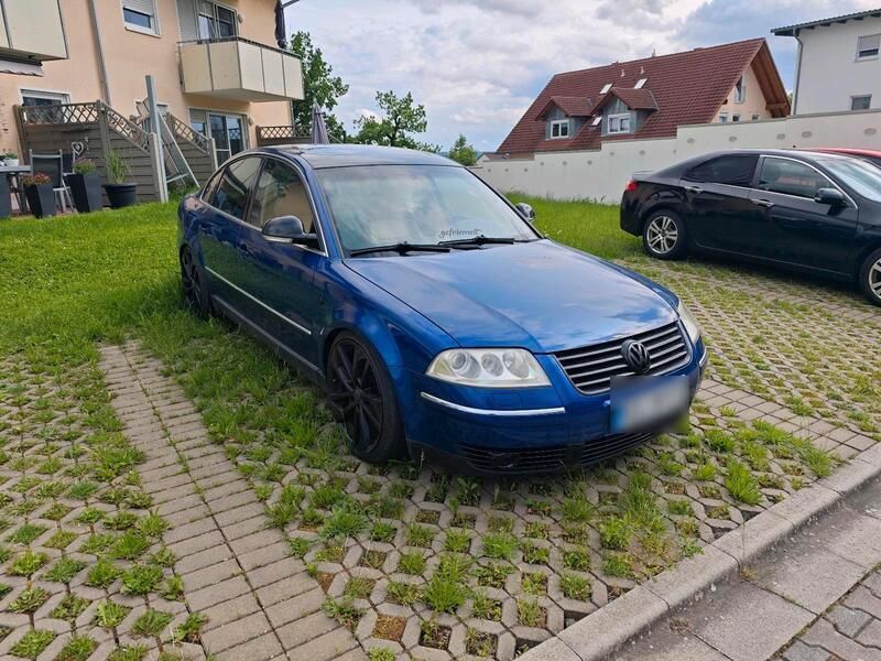 Blau Gebraucht 2004 VW Passat Highline Limousine | 3.049 € (Guter Preis) - Bild 1/4