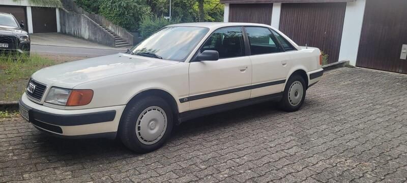 Weiß Gebraucht 1991 Audi 100 Limousine | 4.000 € - Bild 1/4