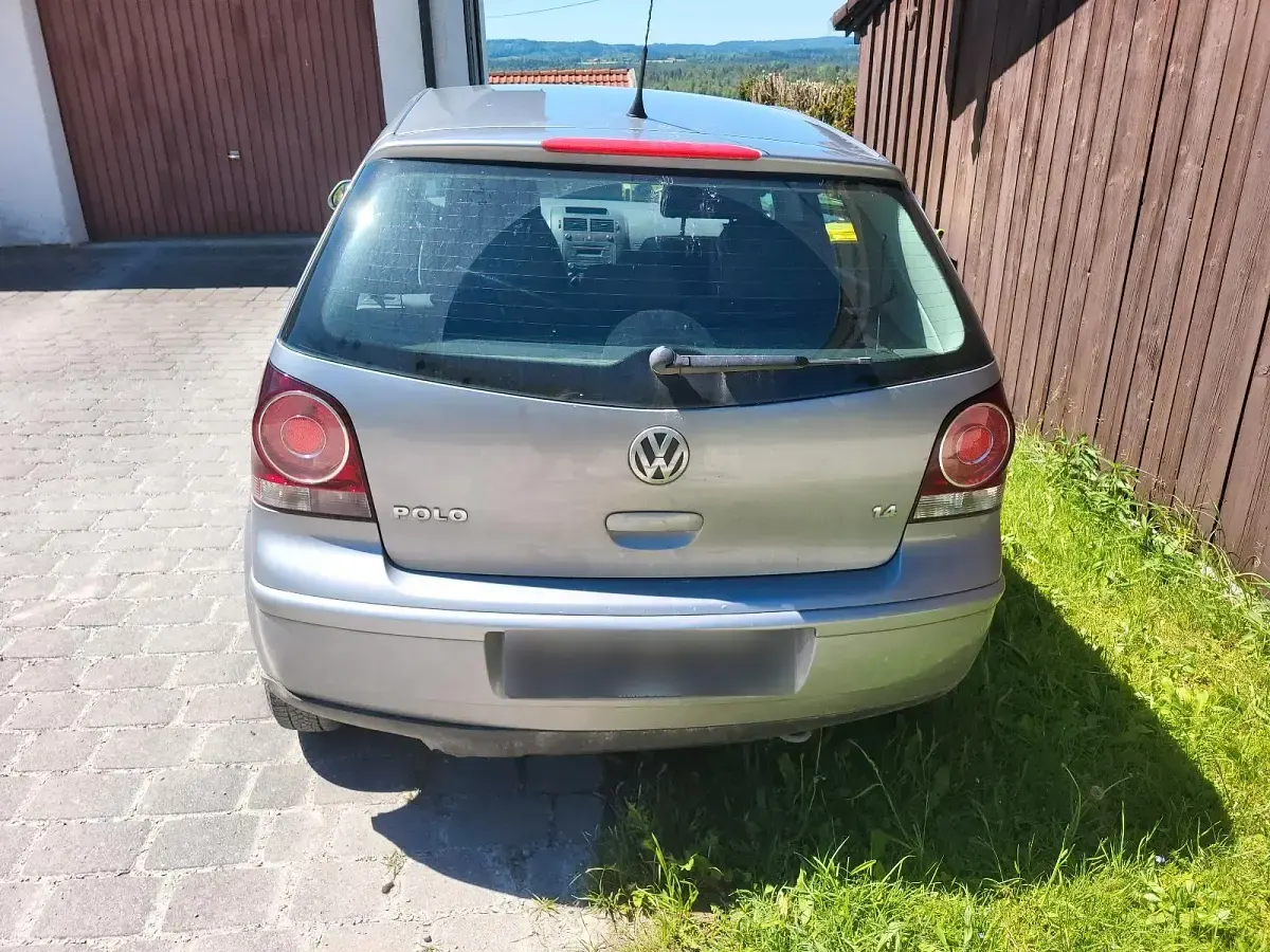 Gebraucht VW Polo 80 PS (58 kW) 2008 Grau Kleinwagen