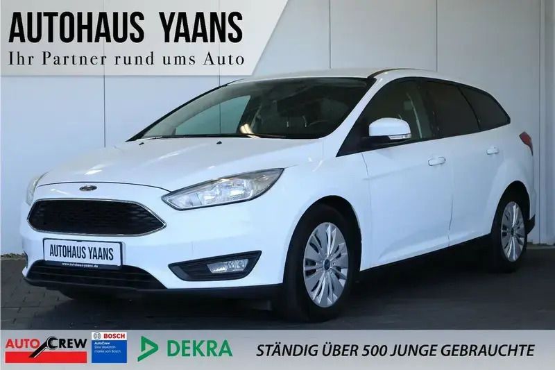 Frostweiß Gebraucht 2017 Ford Focus Business Edition Kombi | 10.899 € (Fairer Preis) - Bild 1/4