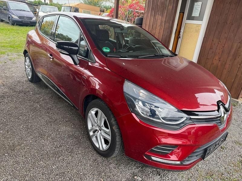Rot Gebraucht 2016 Renault Clio IV LIMITED Limousine | 4.500 € (Superpreis) - Bild 1/4
