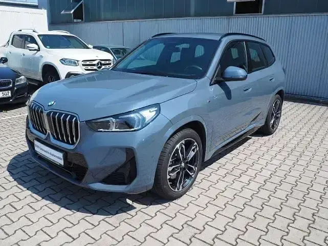 Gebraucht BMW X1 M Sport 170 PS (125 kW) 2025 Grau SUV