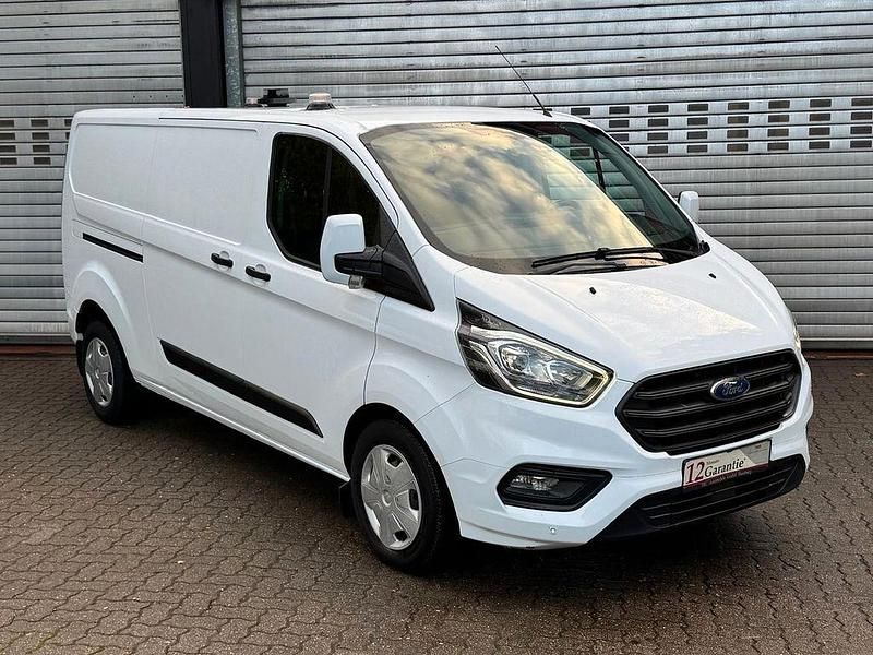 Gebraucht Ford Transit Custom Trend 170 PS (125 kW) 2018 Weiß Van / Kleinbus