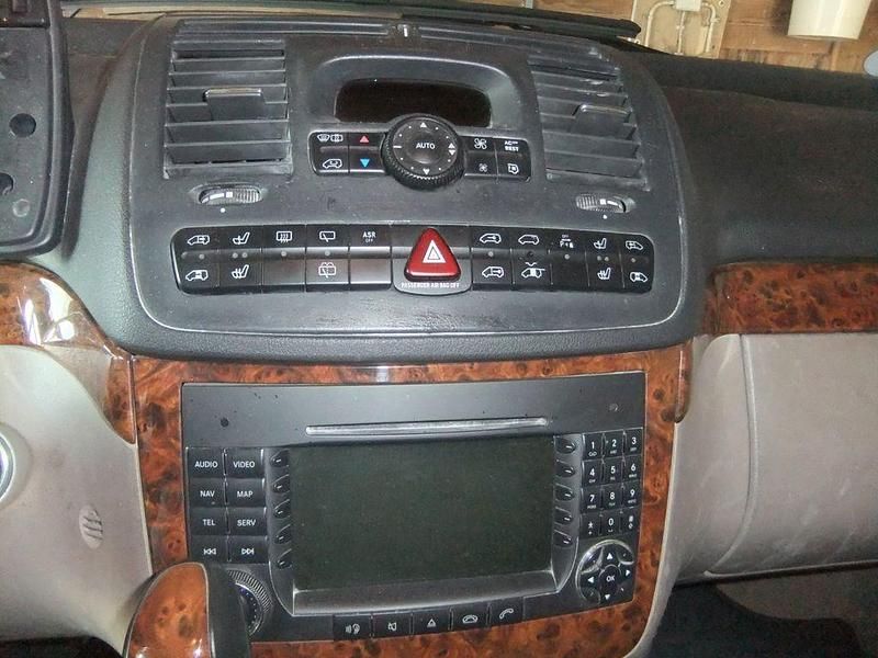 Gebraucht Mercedes Viano 150 PS (110 kW) 2007 Rot Van / Kleinbus