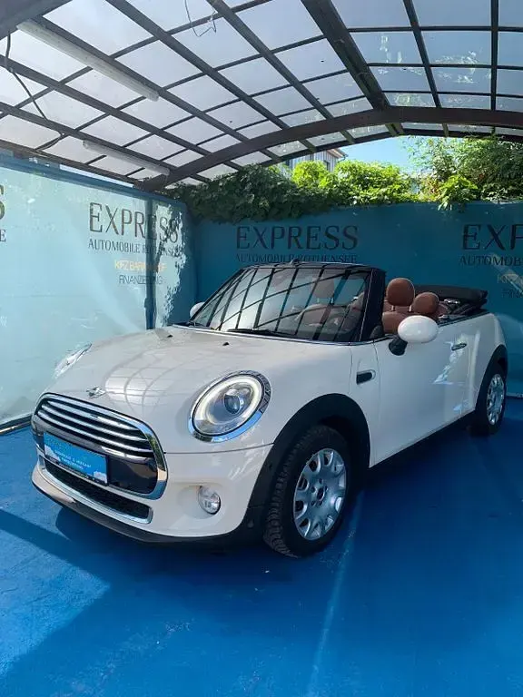 Gebraucht Mini Cooper D Cabriolet 116 PS (85 kW) 2017 Weiß Cabrio