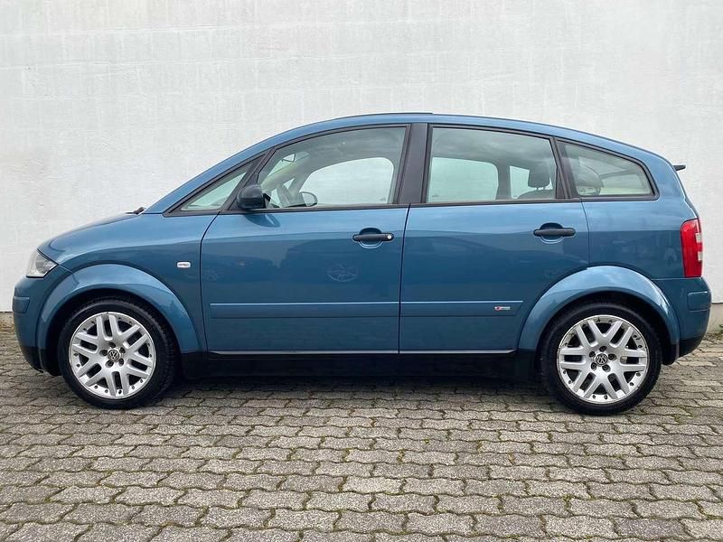 Second-hand Audi A2 75 CP (55 kW) 2001 Albastru Hatchback