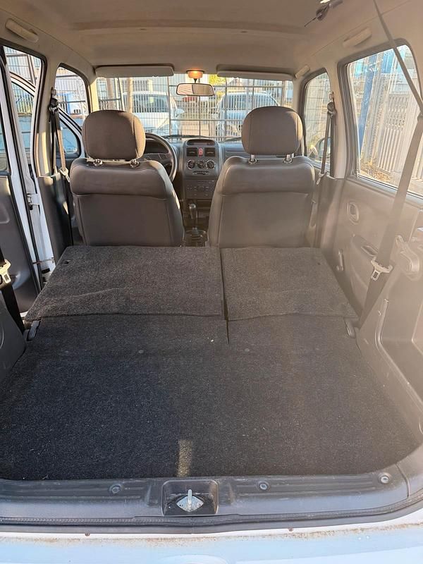 Second-hand Opel Agila 60 CP (44 kW) 2006 Alb Hatchback