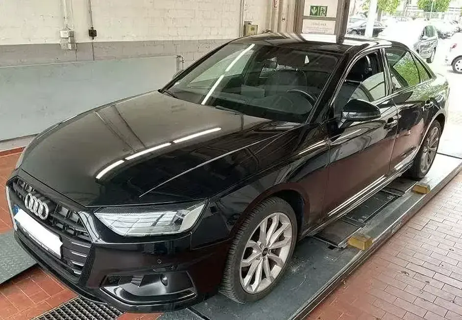 Gebraucht Audi A4 Advanced Plus 204 PS (150 kW) 2022 Limousine