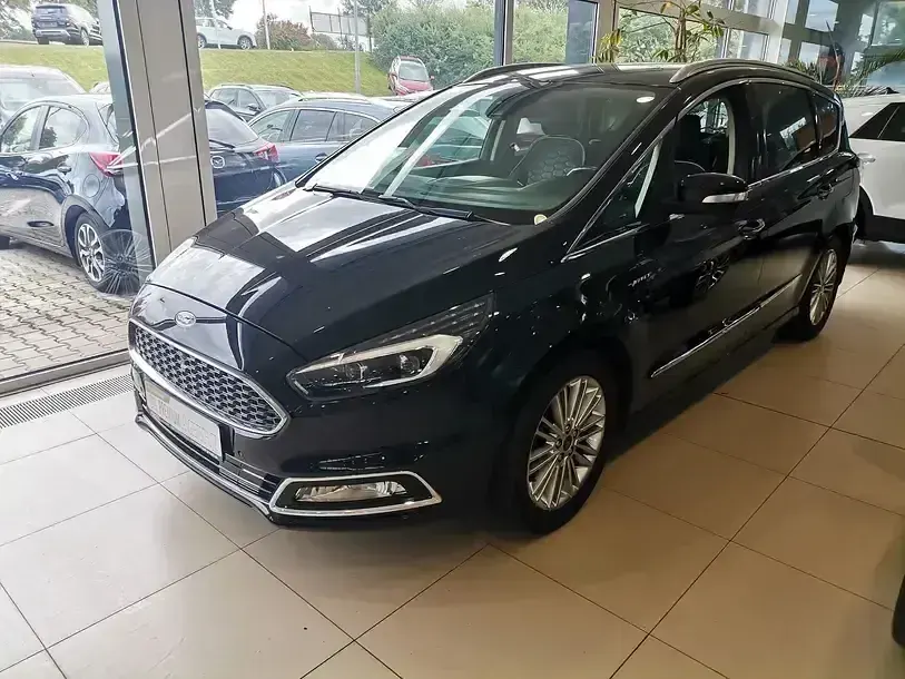 Używany Ford S-MAX Vignale 241 KM (177 kW) 2019 Czarny Minivan