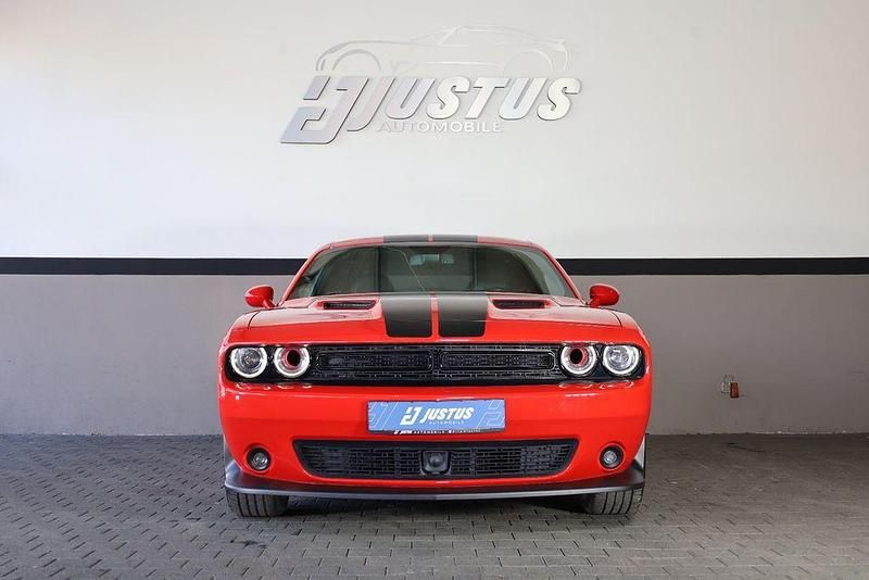 Używany Dodge Challenger SXT 309 KM (227 kW) 2020 Czerwony Coupe
