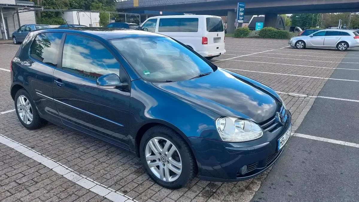 Gebraucht VW Golf VI 80 PS (58 kW) 2008 Blau Kleinwagen