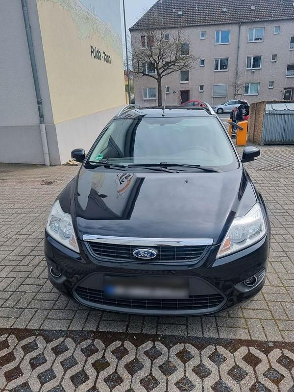 Second-hand Ford Focus 116 CP (85 kW) 2010 Negru Break