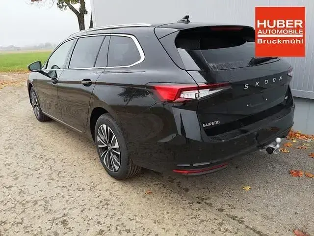 Neu Skoda Superb Selection 193 PS (141 kW) 2025 Schwarz Limousine