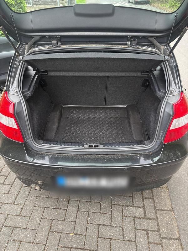 Gebraucht BMW 120 167 PS (122 kW) 2005 Schwarz Kleinwagen