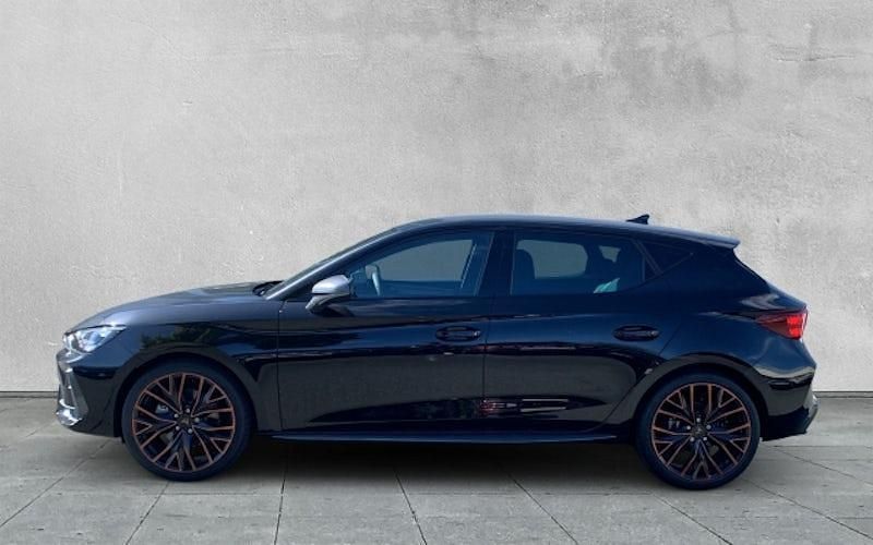 Neu Cupra Leon 150 PS (110 kW) 2025 Schwarz Limousine