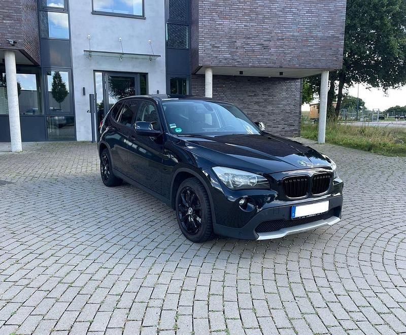 Gebraucht BMW X1 150 PS (110 kW) 2011 Schwarz SUV