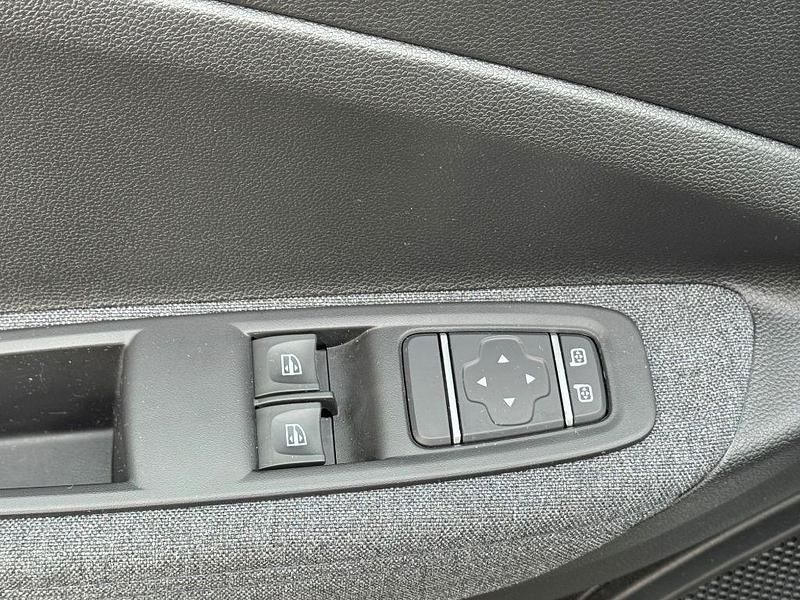 Gebraucht Renault Zoe Evolution 80 kW (109 PS) 2022 Weiß Kleinwagen