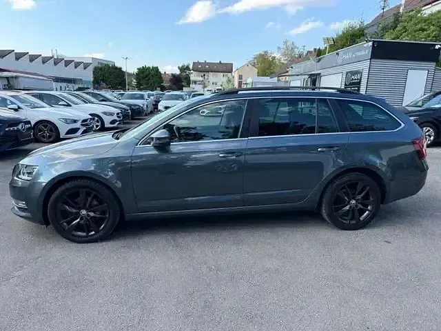 Gebraucht Skoda Octavia Style 190 PS (139 kW) 2017 Grau Kombi