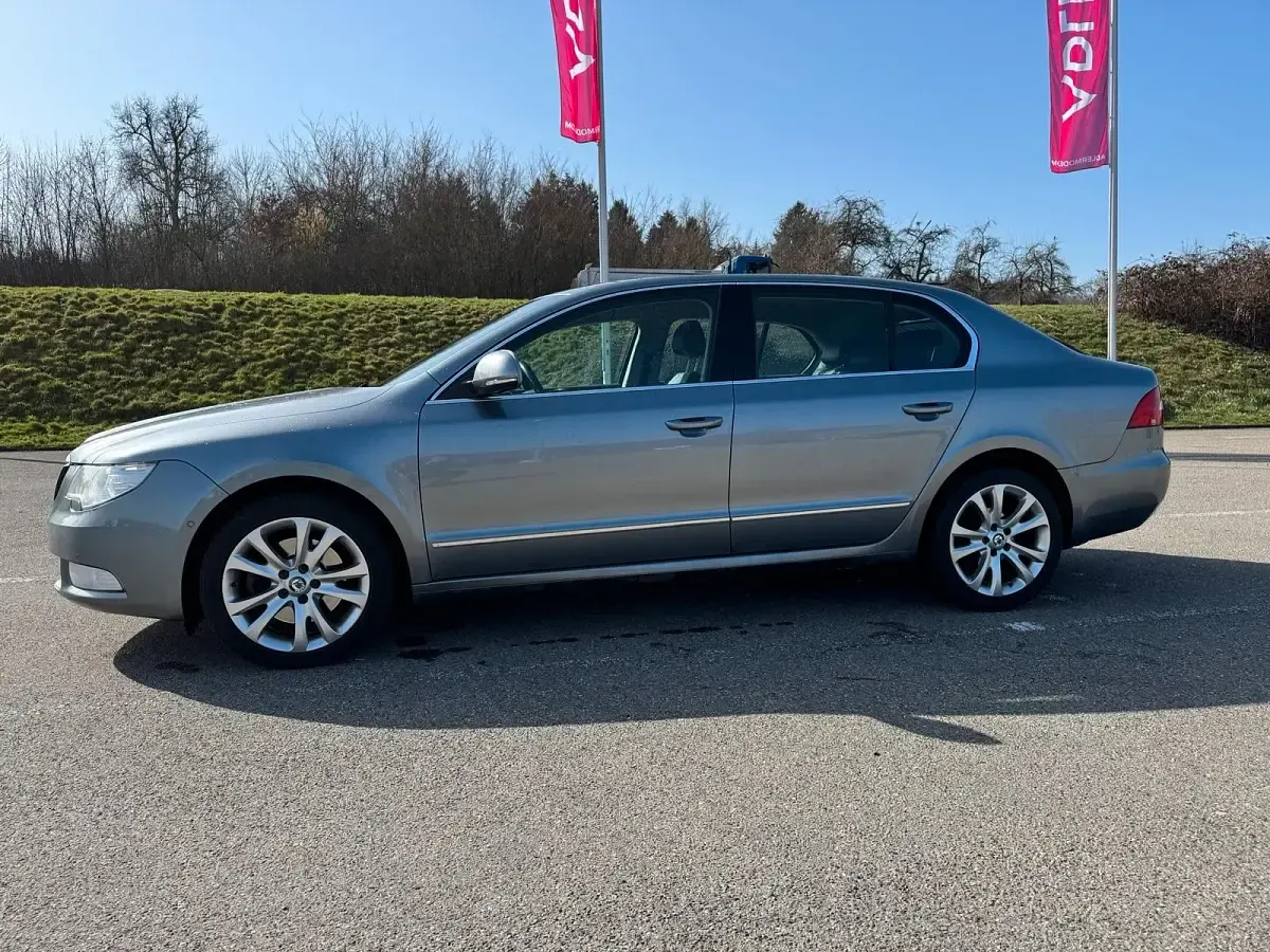 Używany Skoda Superb 125 KM (91 kW) 2008 Sedan/Limuzyna