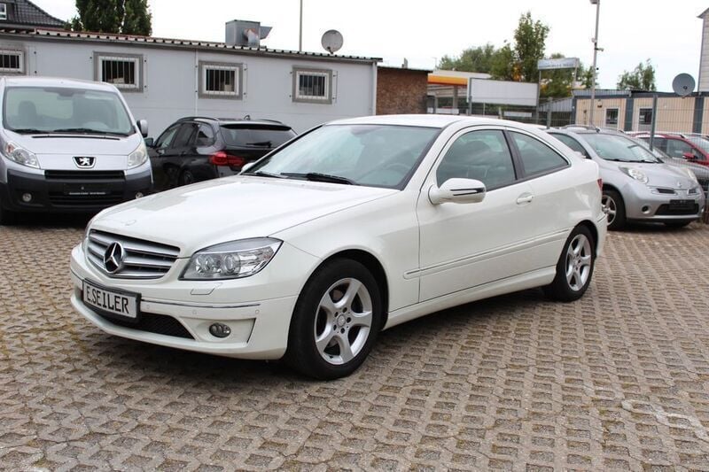 Weiß Gebraucht 2009 Mercedes CLC200 Kleinwagen | 4.900 € (Superpreis) - Bild 1/4