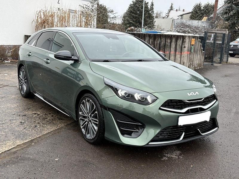 Gebraucht Kia ProCeed GT-Line 160 PS (117 kW) 2024 Grün Kombi