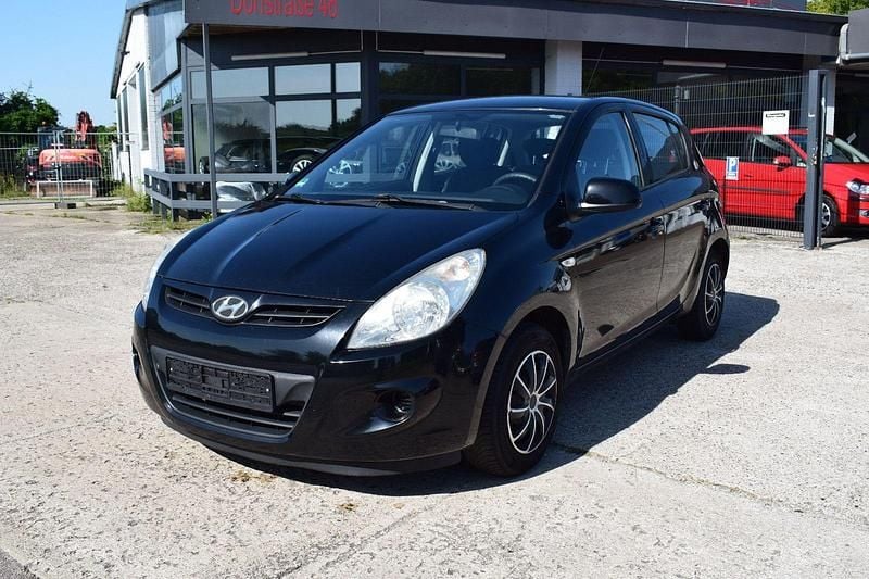 Schwarz Gebraucht 2012 Hyundai i20 Classic Kleinwagen | 1.980 € (Superpreis) - Bild 1/4