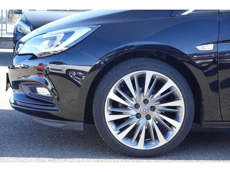 Gebraucht Opel Astra Dynamic 150 PS (110 kW) 2019 Schwarz Limousine