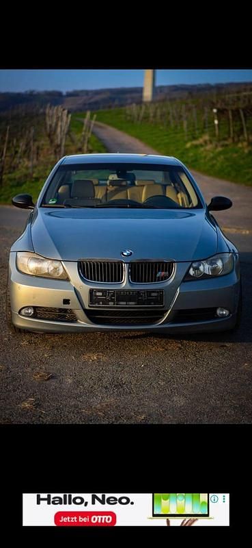 Second-hand BMW 325 Performance 218 CP (160 kW) 2006 Albastru Berlinǎ