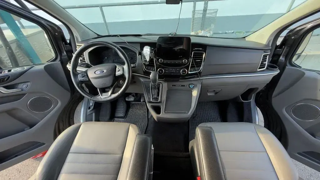 Gebraucht Ford Tourneo Custom Titanium X 185 PS (136 kW) 2019 Andere farben Van