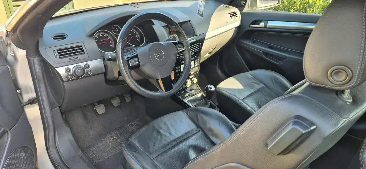 Gebraucht Opel Astra 150 PS (110 kW) 2007 Grau Cabrio