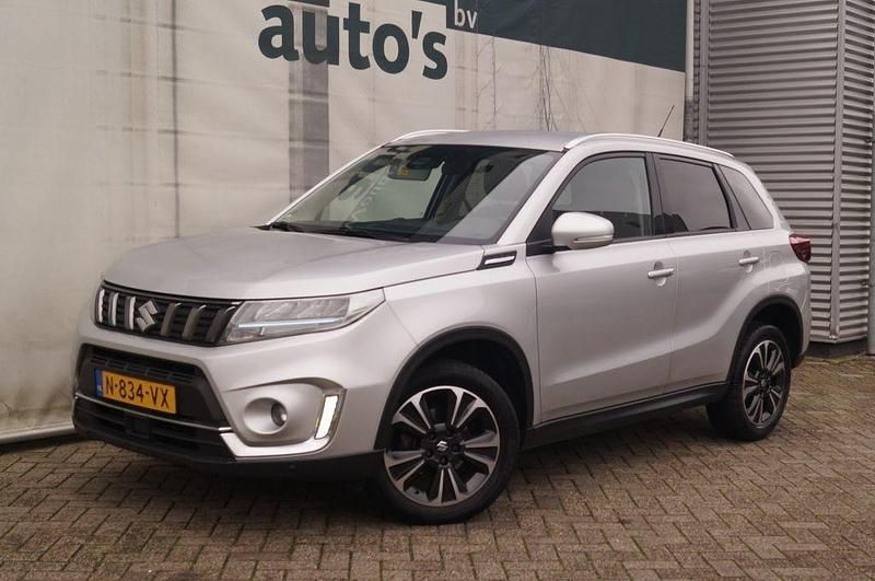 Gebraucht Suzuki Vitara Style 129 PS (94 kW) 2022 Grau SUV