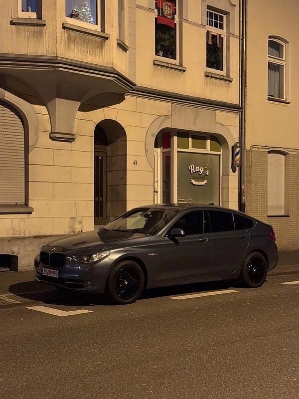 Gebraucht BMW 530 300 PS (220 kW) 2010 Blau Limousine