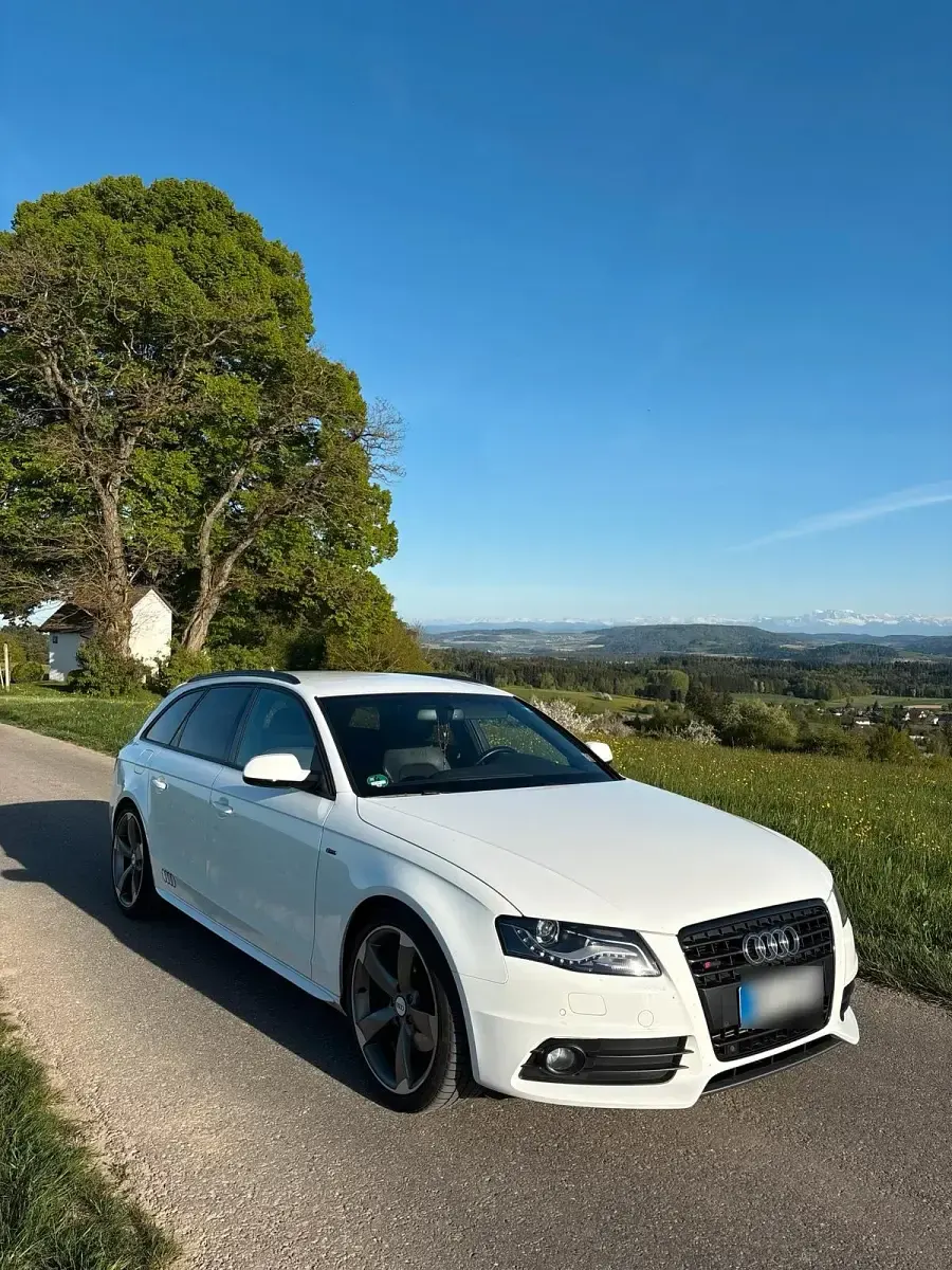 Używany Audi A4 S-Line 170 KM (125 kW) 2012 Biały Kombi