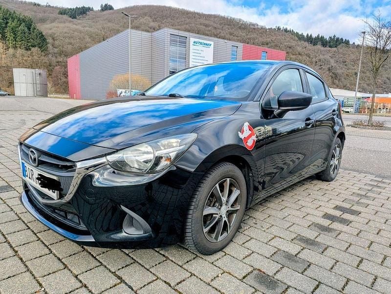 Gebraucht Mazda 2 Center-Line 75 PS (55 kW) 2017 Schwarz Limousine